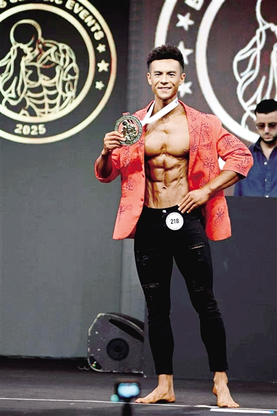 的全球顶级, 这也是他自, 作为中国健 的全球顶级, 这也是他自, 作为中国健