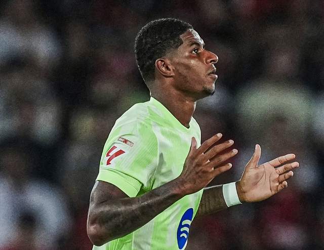 月份回归, ue 月份回归, ue